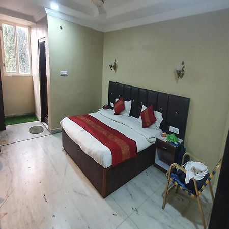 Oyo Hotel Rajshree Akolia Esterno foto